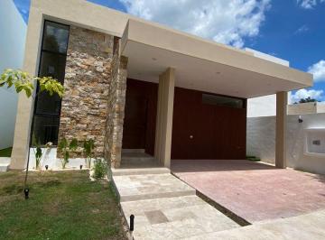 Casa de 3 habitaciones, Mérida · Venta de Casa Residencial Tamara