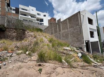 Terreno / Lote , San Luis Potosí · Terreno en Venta en Villa Magna con Pendiente Positiva en La Calle de Eros.