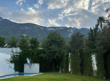 Casa de 3 habitaciones, San Pedro Garza García · Residencia en Venta –fraccionamiento Hacienda El Rosario.