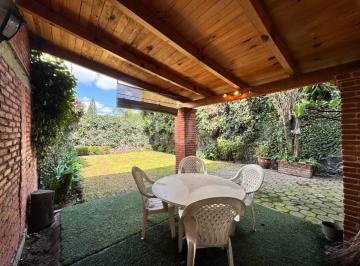 Casa en condominio · 227m² · 3 Recámaras · 2 Estacionamientos · Casa en Condominio con Jardín y Gran Potencial | Insurgentes Cuicuilco