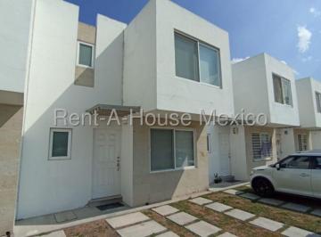 Casa en condominio de 3 habitaciones, Corregidora · Casa en Venta 3 Recamaras 95 m² de Construcción, Paseos del Bosque Corregidora Gpt670