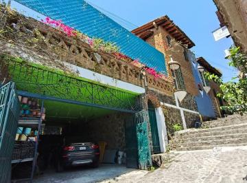 Casa de 5 habitaciones, Tepoztlán · Se Vende Casa en El Centro de Tepoztlán Morelos con 4 Habitaciones