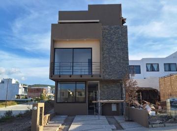 Casa de 3 habitaciones, El Marqués · Casa en Venta en Capital Sur, Queretaro
