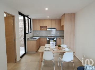 Casa · 92m² · 3 Recámaras · 2 Estacionamientos · Casa en Venta por Los Héroes de Puebla, Puebla