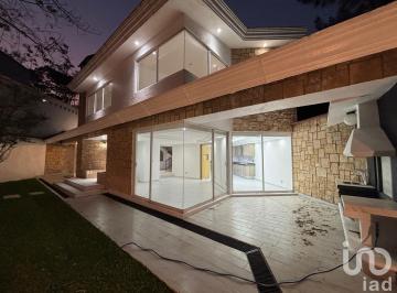 Casa · 631m² · 3 Recámaras · 4 Estacionamientos · Preciosa Casa en Paseos del Bosque Naucalpan