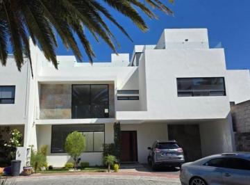 Casa Venta 212m² de 4 habitaciones · Casa en Venta Residencial Ex Hacienda de La Luz Roof Terminados de Lujo 410 m² Construccion