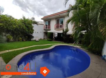 Casa Venta 303m² de 3 habitaciones · Casa en Residencial Privado, Cerca de Tecmilenio.