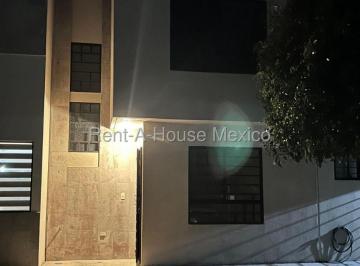 Casa en condominio de 3 habitaciones, El Marqués · Casa en Venta con Recámara en Pb, Paseos del Márques Gpt692