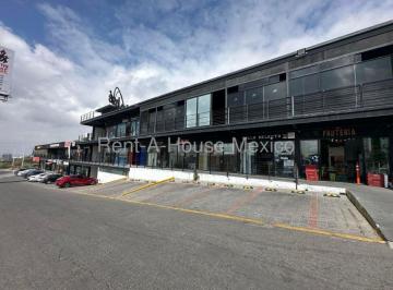 Local comercial , El Marqués · Local en Renta en Zona del Mirador en Pb