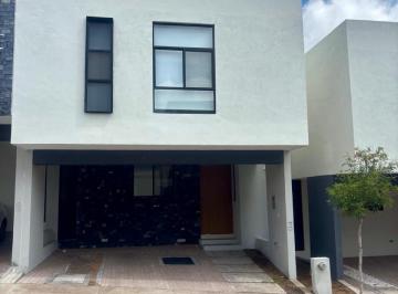 Casa en condominio · 3 Recámaras · 2 Estacionamientos · PH - Fraccionamiento Zibatá