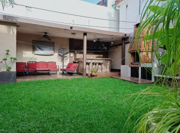 Casa · 300m² · 5 Recámaras · 3 Estacionamientos · Casa - El Charro