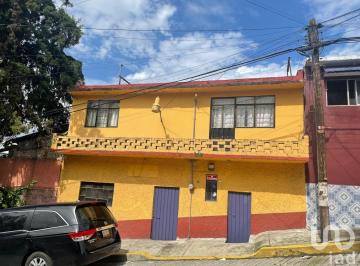 Casa · 292m² · 9 Recámaras · Casa en Venta, Ecuatorianos 73