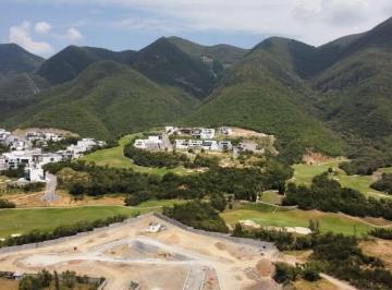 8daee41b4fb5c55400bfe00f4481684a8312d96503a182d6f799d9305645c11f · Terreno en Venta en Pedregal de La Montaña