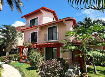 Casa de 3 habitaciones Venta MN 8,560,000 · Casa en Venta en Playacar