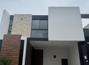 Casa · 230m² · 3 Recámaras · 2 Estacionamientos · Casa en Lomas de La Rioja