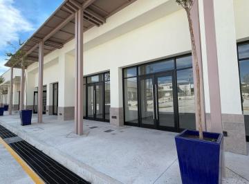 Local comercial · 136m² · Locales en Renta en Av Zarco
