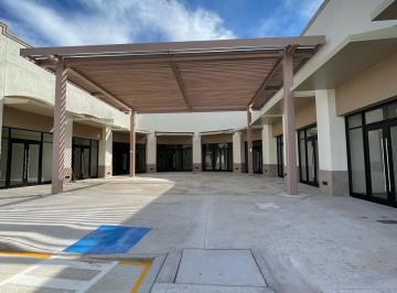 Local comercial · 1m² · Locales en Renta en Plaza Zarco