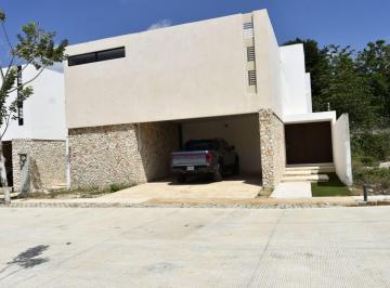 Casa en condominio de 4 habitaciones, Conkal · Casa en Venta Al Norte de Merida, Privada Kinish