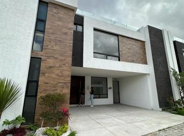 Casa Venta 153m² de 3 habitaciones · Venta de Casa con Jardín Zona Lomas de Angelópolis Cáscata, San Andrés Cholula