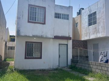 Casa · 100m² · 3 Recámaras · 2 Estacionamientos · Casa en Venta, Fracc. Arecas, Altamira, Tamps.
