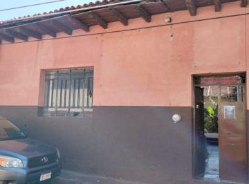 Casa de 5 habitaciones, Uruapan · Oportunidad Casa en Remodelación Uruapan Centro
