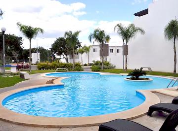 Casa en condominio de 3 habitaciones, Solidaridad · Casa en Venta en Fracc. Privado en Los Olivos