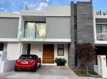 Casa de 3 habitaciones, El Marqués · Seguridad, Confort y un Roof Garden Perfecto Para Tus Reuniones. Zen Life I