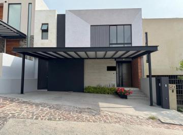 Casa de 3 habitaciones, Querétaro · Casa en Venta Ubicada en El Fraccionamiento Altozano