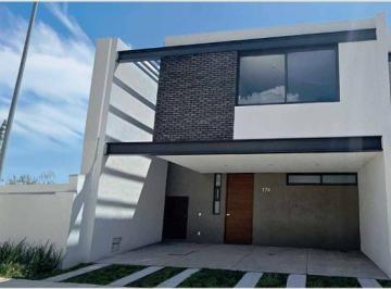 Casa · 168m² · 3 Recámaras · 3 Estacionamientos · Casa en Sibaria Residencial