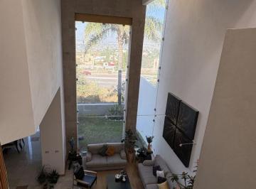 3ccbce76e06b7cd2c695f07bfaa25f50efcac90b3e498adb7b41653901bce300 · Casa en Venta Colinas del Bosque.2