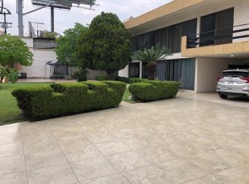 Casa · 629m² · 4 Recámaras · 6 Estacionamientos · Casa en Renta, Cumbres 5to Sector, Monterrey