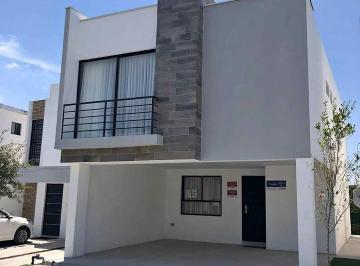 Casa · 148m² · 3 Recámaras · 2 Estacionamientos · Casa en Zona Santa Rosa Apodaca