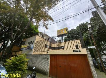 Casa · 298m² · 3 Recámaras · 3 Estacionamientos · Casa Venta en Col. Granada / 298 m²