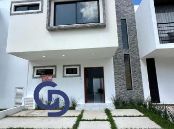 Casa · 175m² · 3 Recámaras · 3 Estacionamientos · Vendo Nueva y Elegante Casa en Residencial Arbolada de 3 Rec