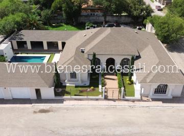 Casa · 506m² · 3 Recámaras · 4 Estacionamientos · Casa en Venta en Piedras Negras, Coahuila