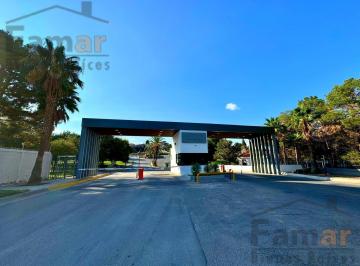 Casa · 661m² · 4 Recámaras · 6 Estacionamientos · Casa en Venta en Residencial Hacienda Santa Fe