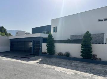 Casa de 4 habitaciones, Monterrey · Casa en Venta en Valle de Bosquencinos, Zona Sur de Monterrey