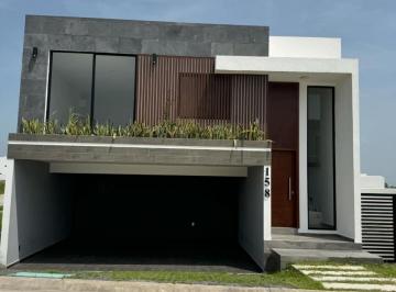 Casa · 205m² · 3 Recámaras · 2 Estacionamientos · Casa en Venta en Punta Tiburón