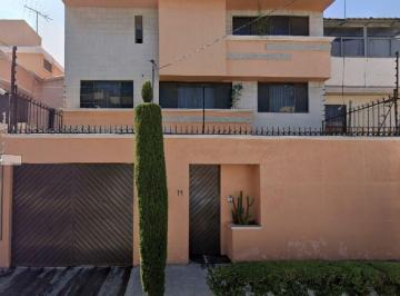 Casa en Venta de 5 habitaciones Paseos de Churubusco · Casa en Paseos de Churubusco, Iztapalapa, de 2 Niveles, con 5 Recamaras, Cerca del Autodromo.