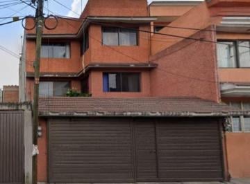 Casa de 4 habitaciones, Coyoacán · Casa en Venta en Amezquite Pedregal de Santo Domingo Coyoacán Ciudad de México