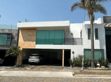 4714f991d886e8eefd73c46d5a9a31263ead754a25575c468d020a5ed03522ec · Casa en Venta en Clúster 9 - 9 - 9 Lomas de Angelópolis