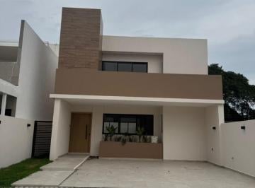 Casa · 183m² · 3 Recámaras · 2 Estacionamientos · Casa en Venta en Lomas del Dorado