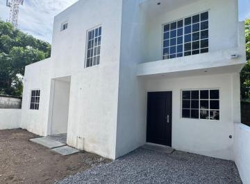 Casa · 112m² · 2 Recámaras · 1 Estacionamiento · Casa en Candelario Garza