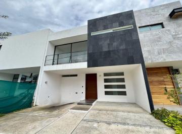 Casa de 4 habitaciones, Zapopan · Casa en Venta en Soaré 3 Altanza Solares