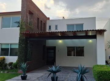 Casa en condominio de 4 habitaciones, Metepec · Casa en Venta en Fraccionamiento Las Viandas en San Jeronimo Chicahualco Metepec