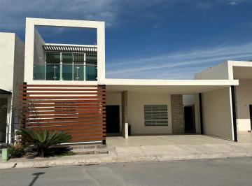 Casa · 235m² · 3 Recámaras · 2 Estacionamientos · Casa en Fraccionamiento Habita