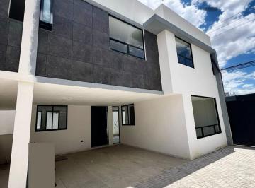 Fachada · Casa en Venta en Xilotzingo
