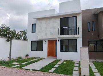 aee46a66775b5c6fb4459fe54bb4d34796647dd3850919a7e4f0ef1988379fb1 · Venta de Casa en Apaseo El Grande - Residencial Los Cantaros