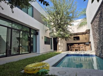 Casa de 3 habitaciones, Monterrey · Casa en Venta en Encinos del Vergel Carretera Nacional