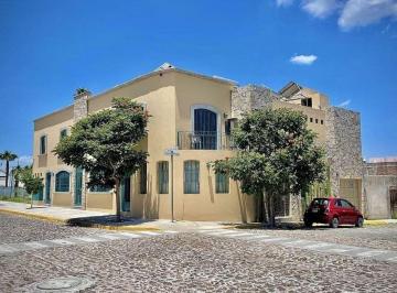 d2e5267b02167754dd67043158565f27d9b7de8b01986f711be436f4a71809b4 · Casa Zertuche en Venta, Paseo Real, San Miguel de Allende
